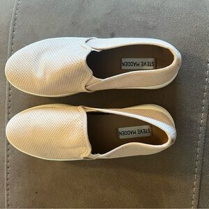 Steve Madden Men's Beige Slip-On Loafers